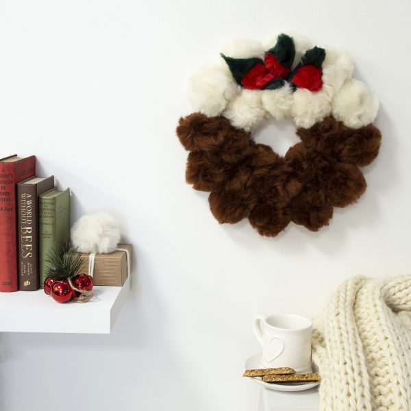 woolcouture_christmas_pudding_wreath_0024-600x600